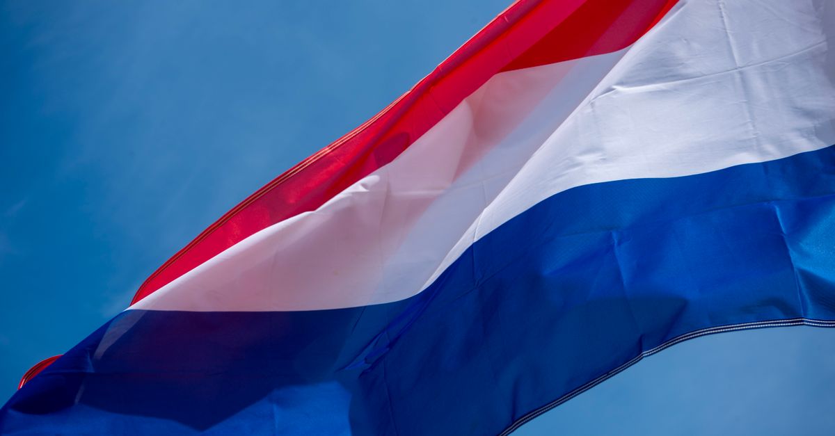 Wanneer bel je de Nederlandse ambassade op vakantie? Beslis-boom voor noodsituaties (2026)